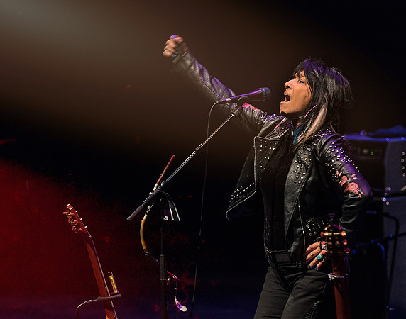 Buffy Sainte-Marie- 10