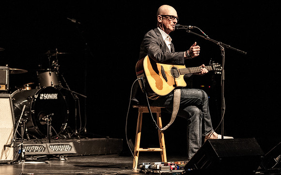 Kim Mitchell - Mississauga