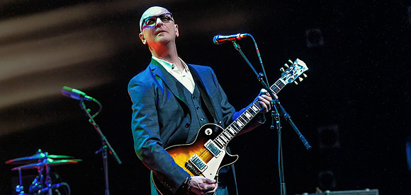 Kim Mitchell - Mississauga