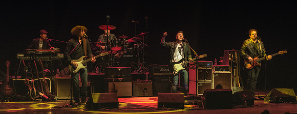 Colin James9