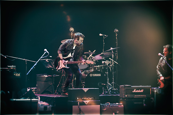 Colin James10