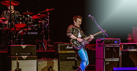 Colin James5