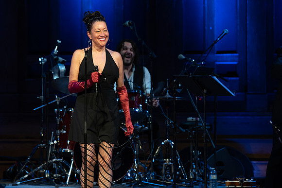 Holly Cole Toronto Jazz Festival-359 -_-25