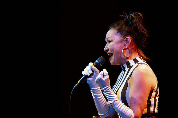 Holly Cole - The Rose Theatre