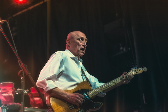 David Wilcox on stage at the Phoenix Concert Hall in Toronto